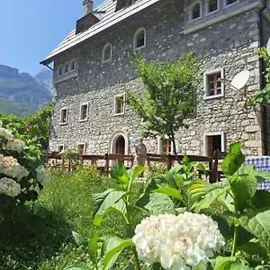 Agroturizem Ndoc Gjecaj Apartamento Theth
